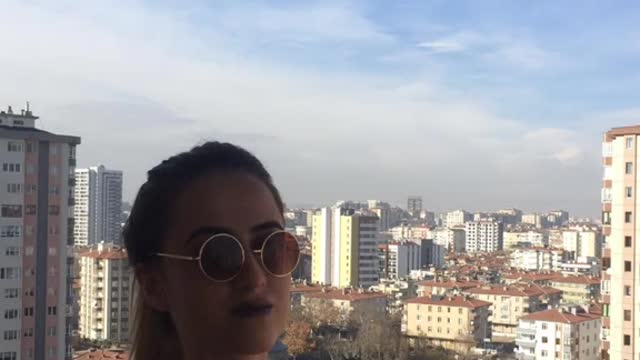 Oluruna bir sen bir ben inanırımm.