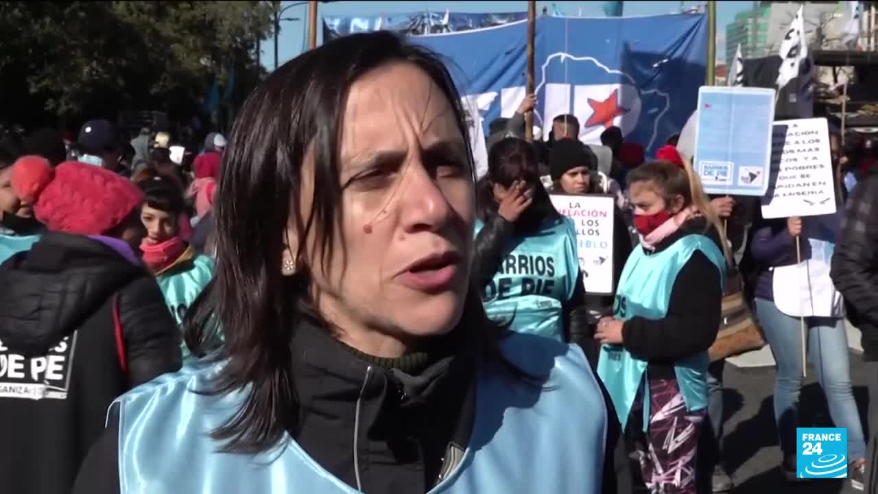 Protesters take to streets of Buenos Aires as Argentina economic crisis deepens • FRANCE 24