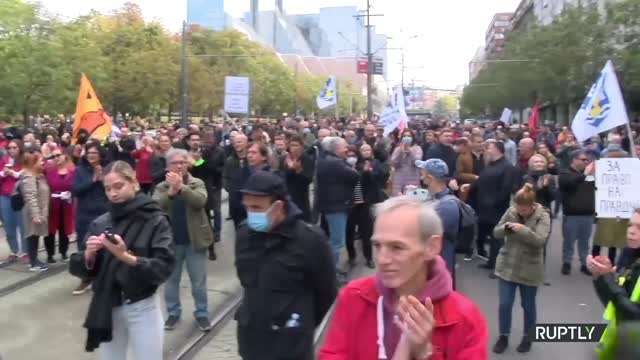 Serbia: Citizens block highway for third consecutive weekend over Rio Tinto - 11.12.2021