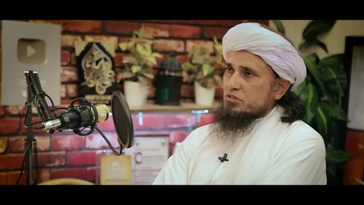 Conversations with Tuaha Ibn Jalil: Exploring Mufti Tariq Masood's Inspiring Speeches