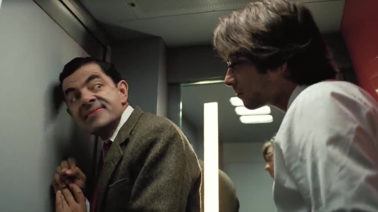 Mr. Bean on the wrong train