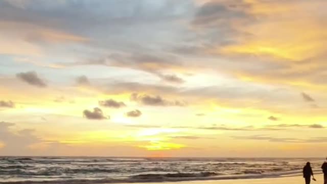 HOLIDAY IN GUMUK PASIR