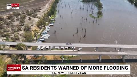 South Australian residents warned of more flooding