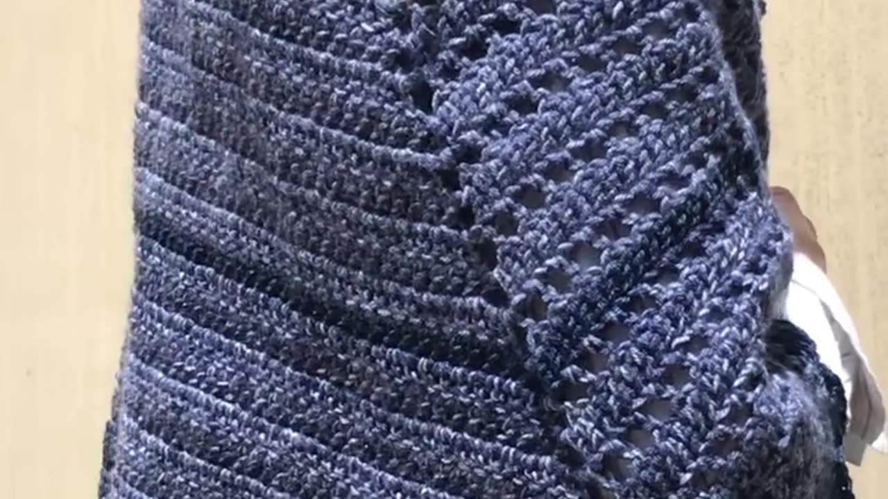 Agatha (Christie)'s Reading Shawl part 3