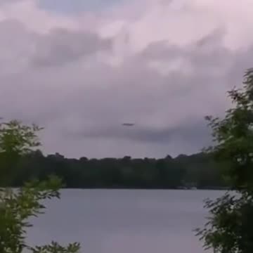 UFO Sighting of a Cigar-shaped Spacecraft over Texas