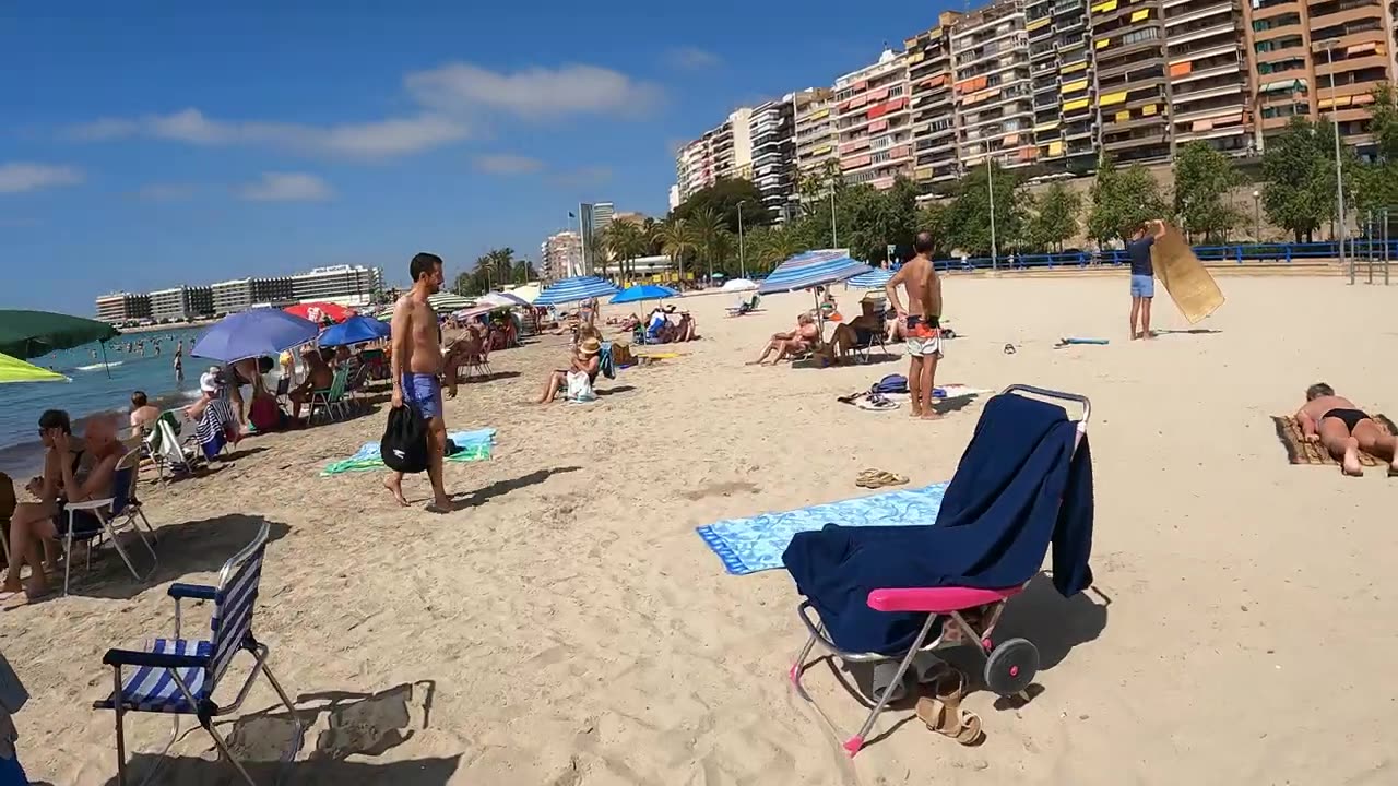 Alicante beach 🌏spain 🌎🇪🇸🇪🇸nice moment