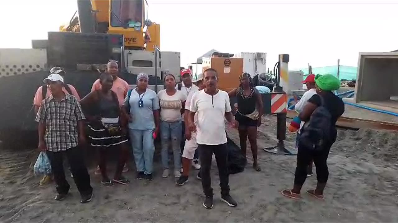 Actores de playa paralizan obras costeras y se encadenarán en Bocagrande