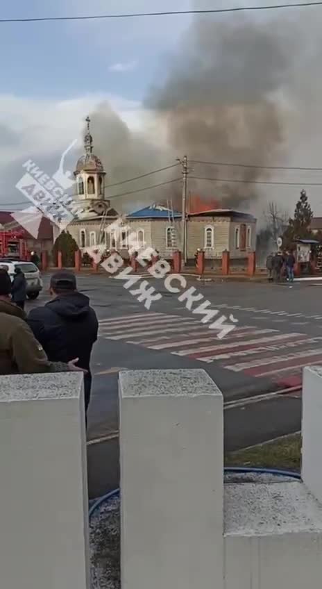 Ukrainian Orthodox Church of the Moscow Patriarchate was set on fire by Ukrainian