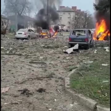 The russians shelled Slavyansk🇺🇦, there are dead and wounded.