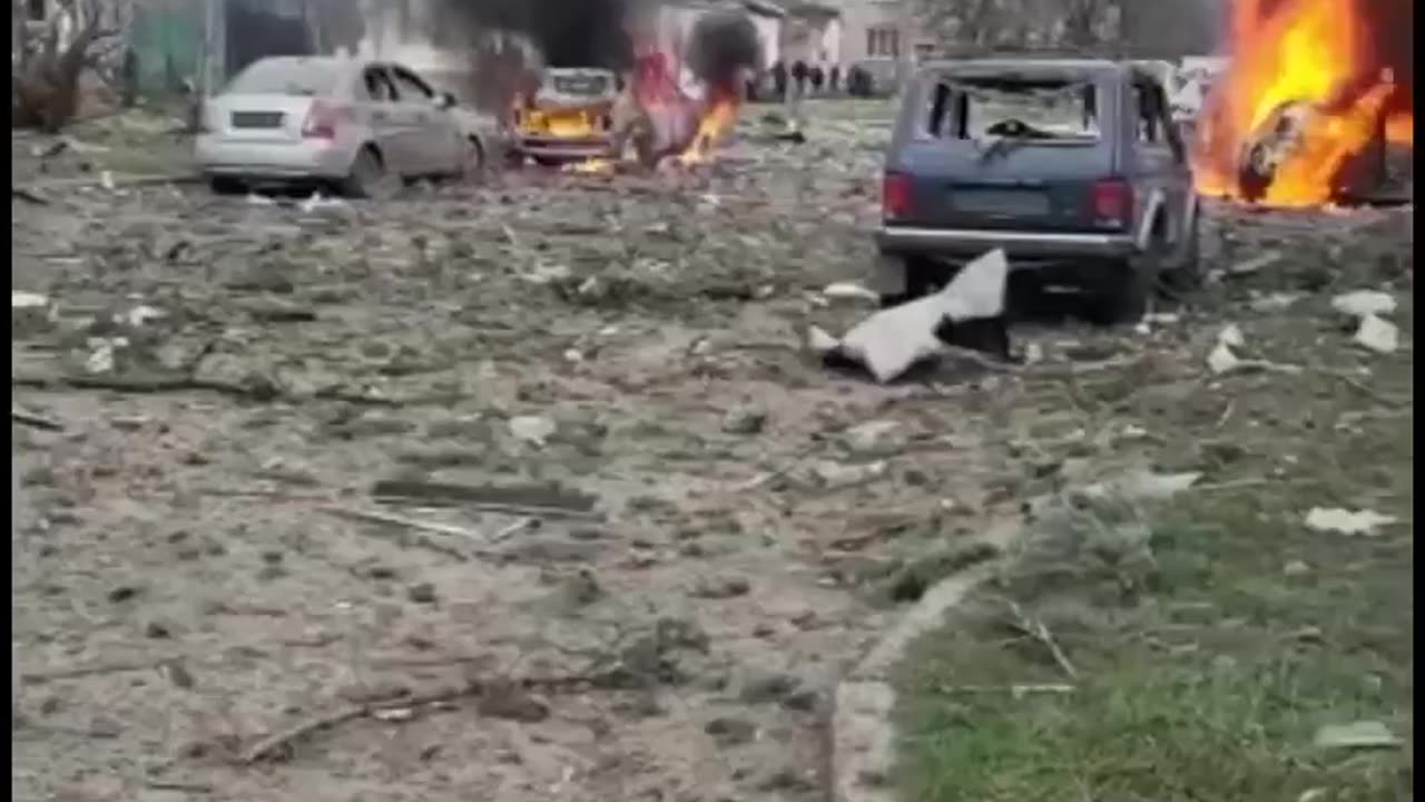 The russians shelled Slavyansk🇺🇦, there are dead and wounded.