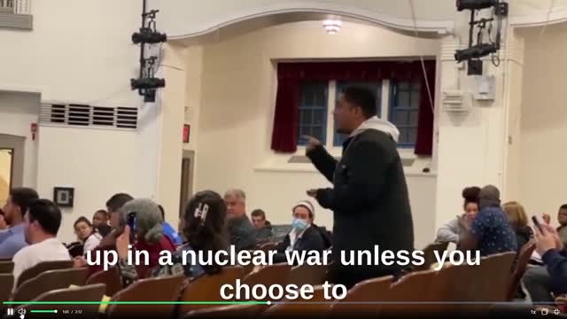 AOC gets heckled by alleged Democrats over support for Russia-Ukraine War