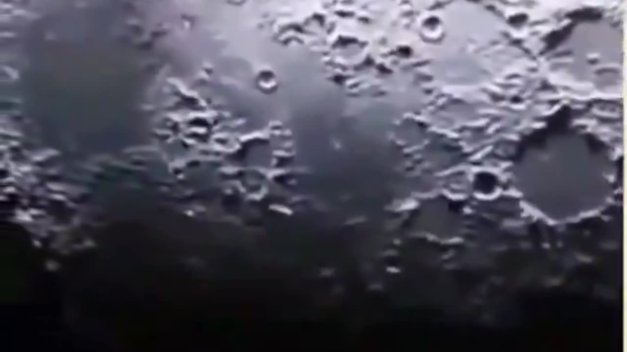 UFO FLIES ON THE MOON