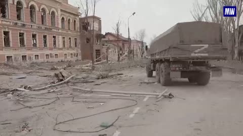 Russian volunteers escaping from Ukrainian fire