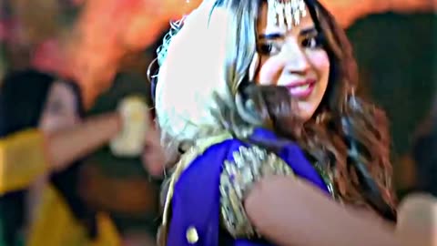 Girl entertainment butifull dance