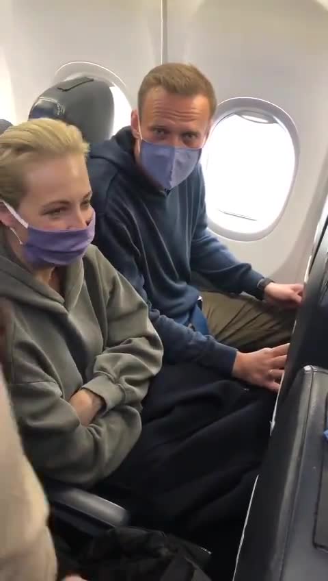 Navalny en route to Moscow