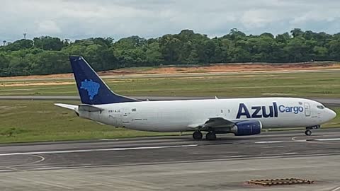 Boeing 737-300F PR-AJZ-taxi antes da decolagem