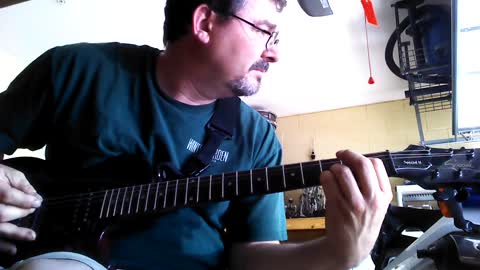 How I play Green Day "When September Ends'" on Guitar made for Beginners