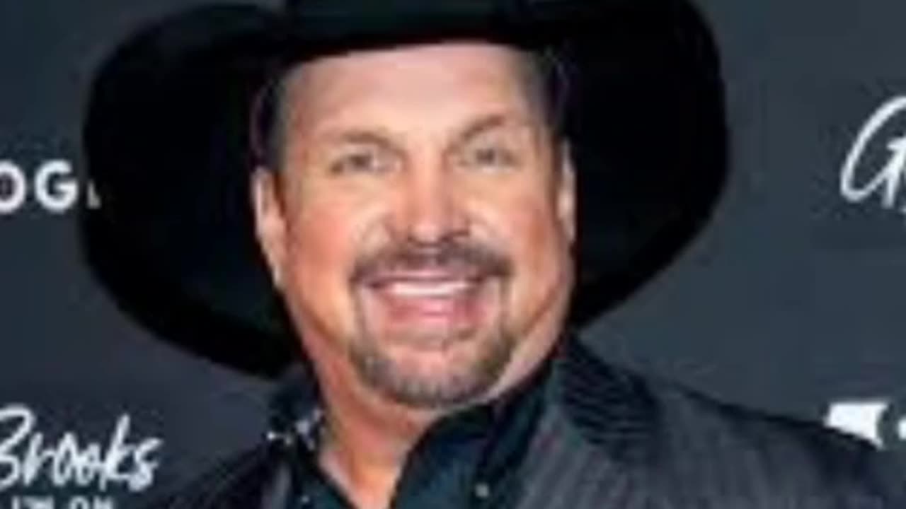 Garth Brooks- She's Gotta Bulge In Low Places 🍻