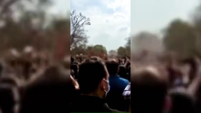 Iranian protestors attend funeral of victims from Islamic State attack