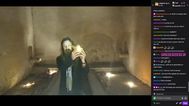 2022-11-27 (1bis) - je ne réponds qu'en TTS - Twitch Decheterie (version avec chat)