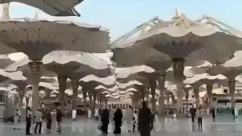 📍It's no secret that the sun always shines and it's hot in Saudi Arabia.