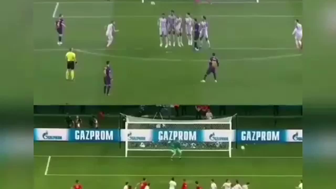 Messi vs Ronaldo againgst in football match😈💪