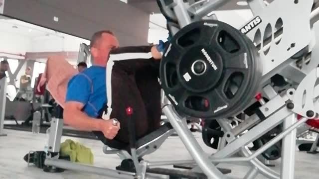 Leg press