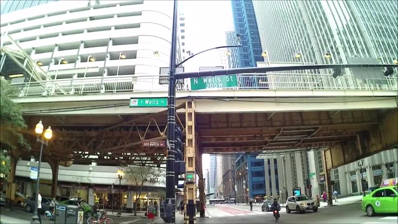 Various Chicago trains and Busses, CTA