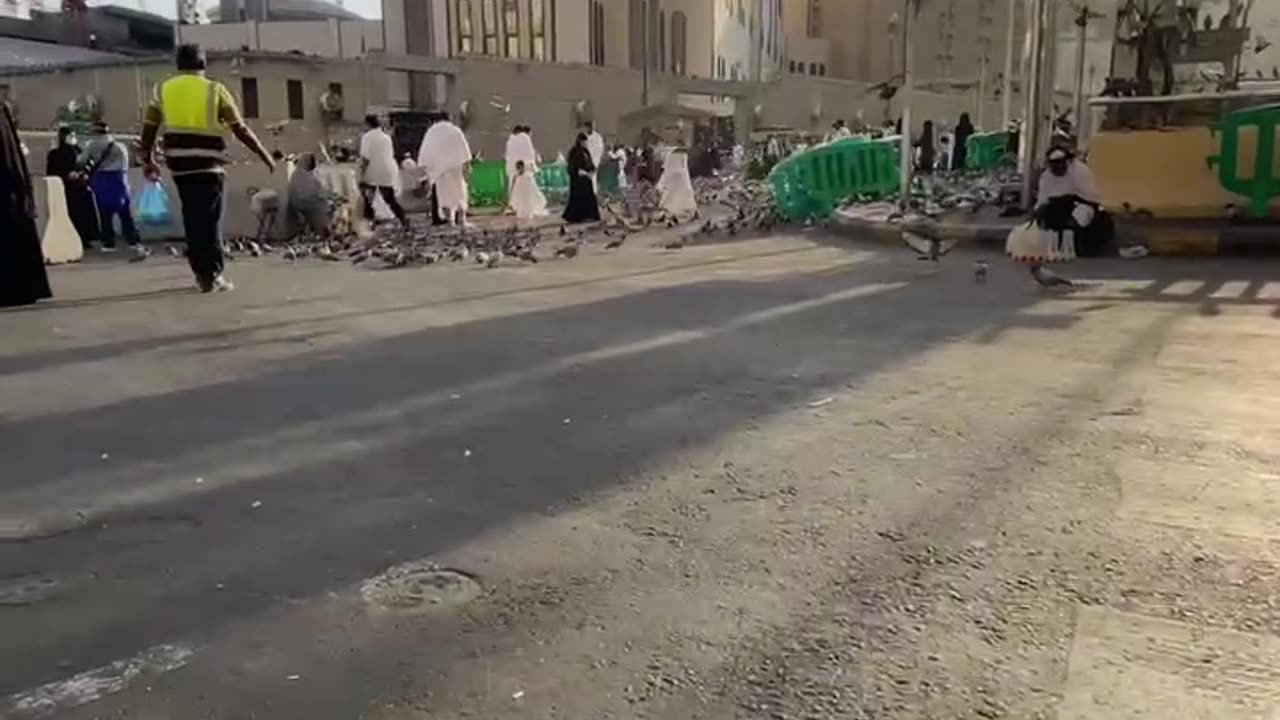IZAT ALLAH DETA HAI PEER AJMAL RAZA QADRI