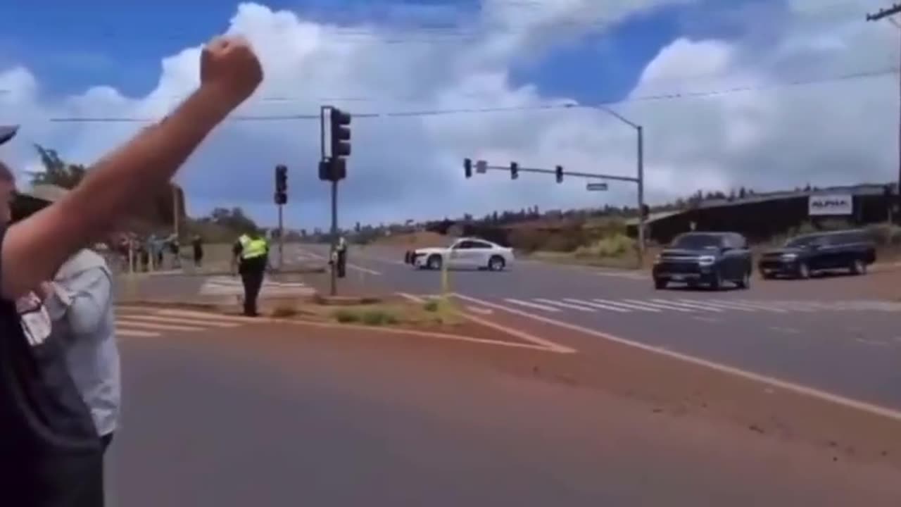 Maui residents gave Joe Biden a warm welcome to Hawaii today