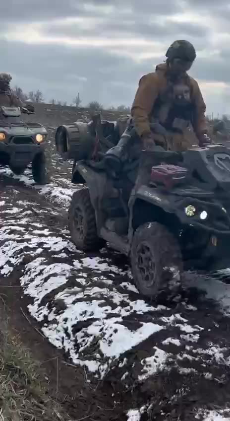 Ukrainian fighters ready to perform tasks!