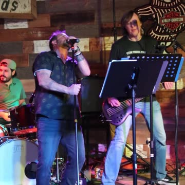 he Wannabes sing Green River Ordinance's song It Ain't Love at Rocky & Tara's Nut Haus