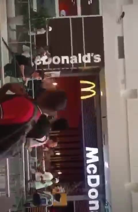 Video: fuerte pelea en centro comercial de Cartagena, autoridades se pronuncian