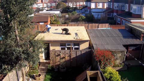 Replacing a Flat Roof on a garage - Timelapse