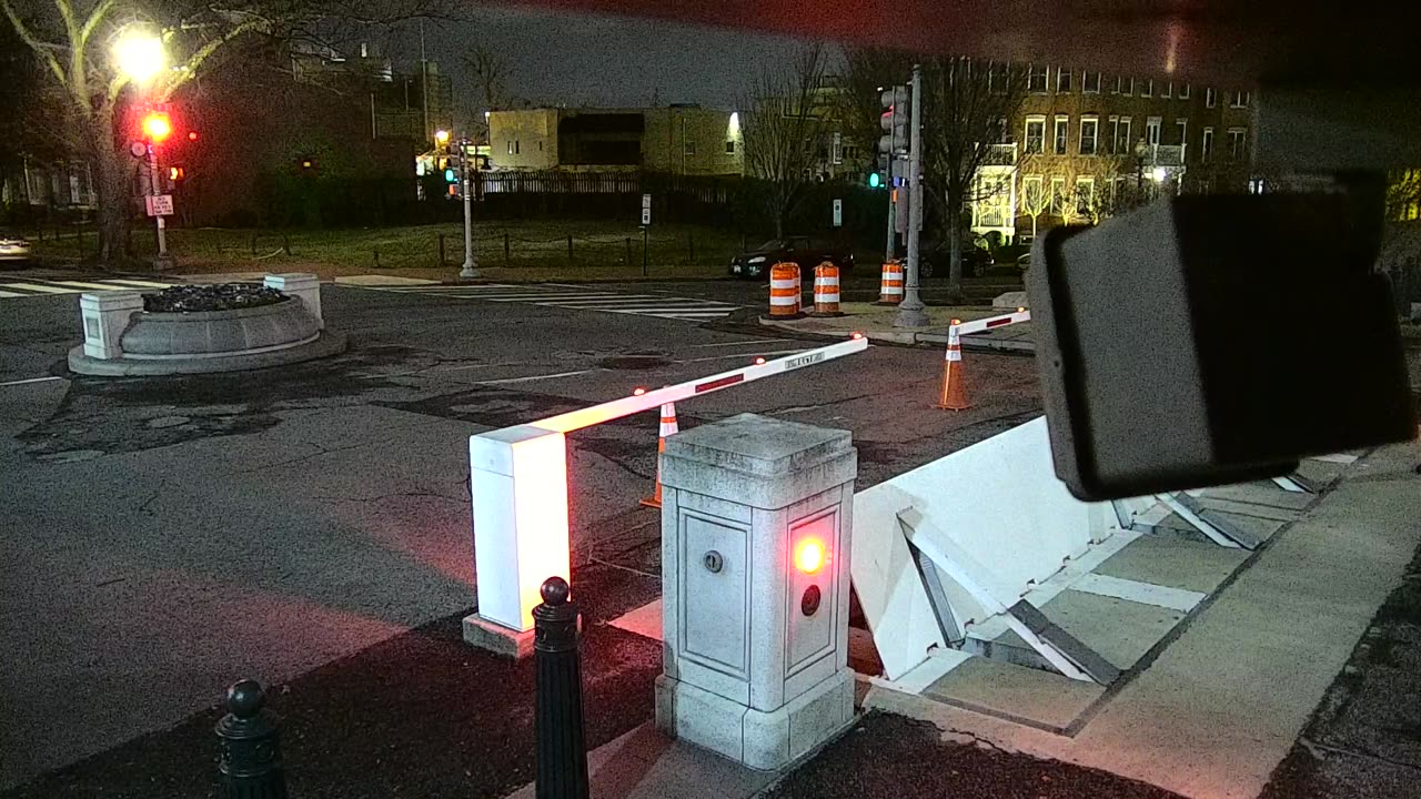 0794KIO00K9NJ-DSE_2021-01-06_01h30min00s680ms.mp4