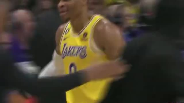 Russell Westbrook Carries Entire Lakers After INSANE No Look Pass 🔥 🔥