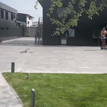 Andrew Tate Mocks The Police On House Arrest Fesify