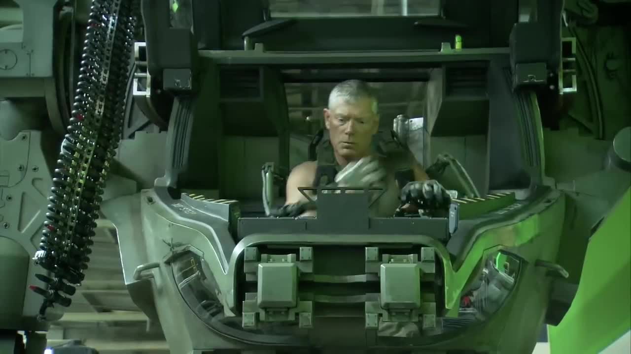 Avatar Featurette_ AMP Suit