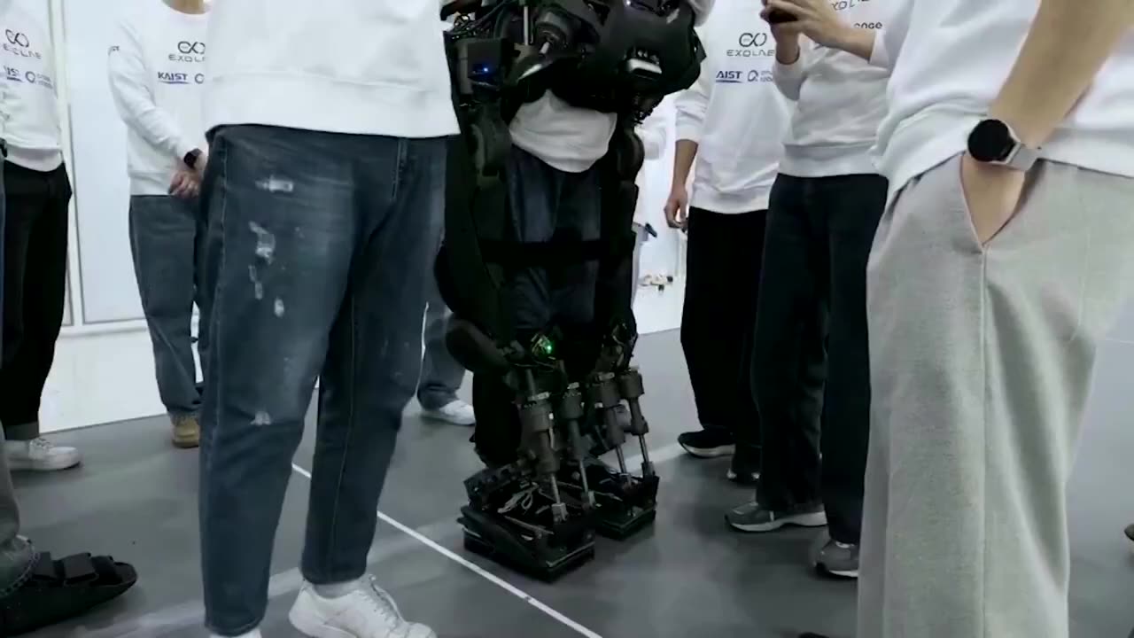 The 'iron man' exoskeleton helping paralyzed patients walk | REUTERS