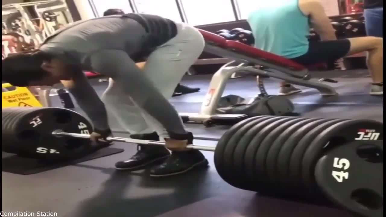 Most Dangerous Weightlifting, Gym and Workout fails Compilation