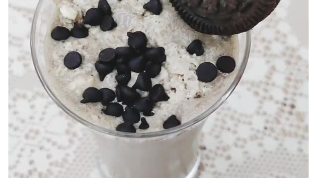 Oreo Coffee Milkshake [1 MINUTE]