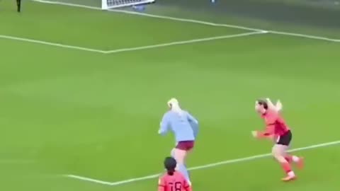Funny moments in womens football