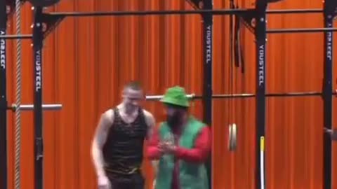 Anatoly Gym Prank Beginner 6