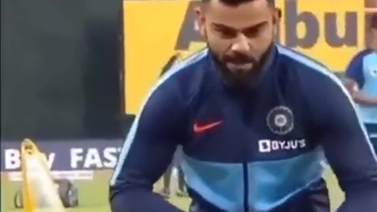 Virat Kohli 😂😂😂 ! guess who is he mimicking Cricket funny video watch till end 😂 #Shorts