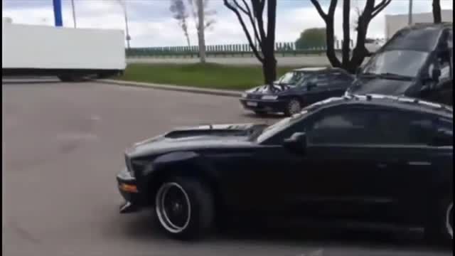 Best American Muscle Car Crashes Compilation