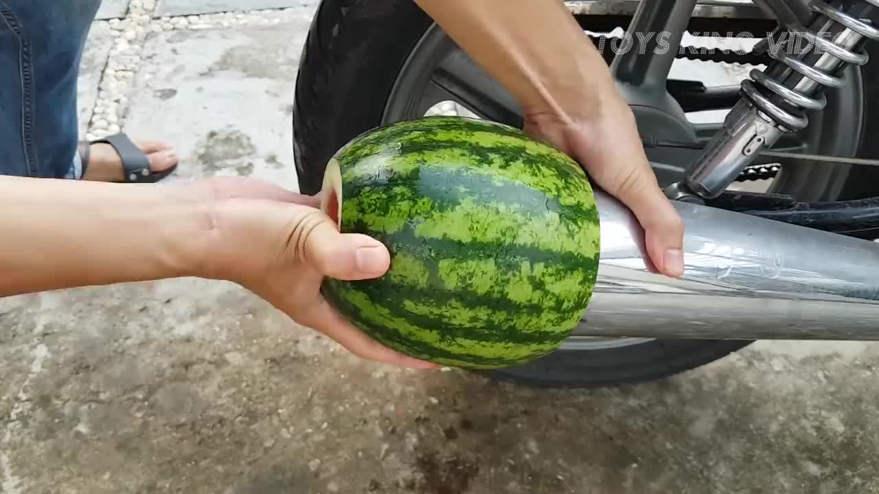 AWESOME LIFE HACKS WITH WATERMELON