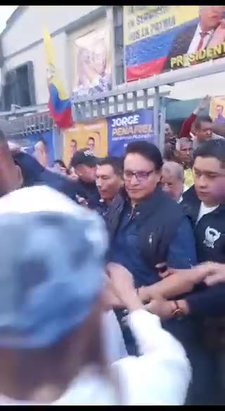 Candidato à Presidência do Equador assassinado com três tiros na cabeça
