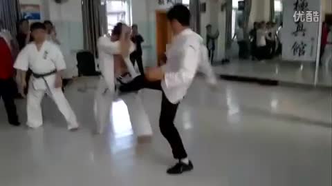 FINALLY ACTUALLY GOOD Wing Chun vs Karate Real Fight