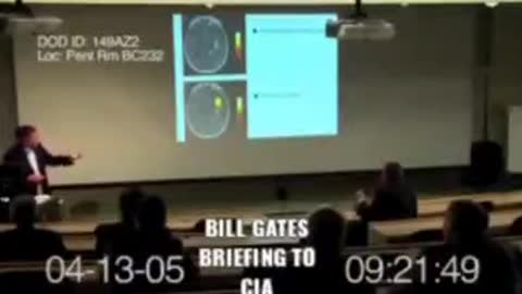 Bill Gates habla sobre las partes del cerebro y cómo se pueden controlar con medicamentos y vacunas