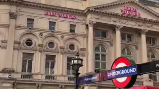 Piccadilly Circus